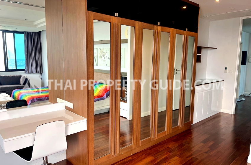 Condominium in Rama 3 